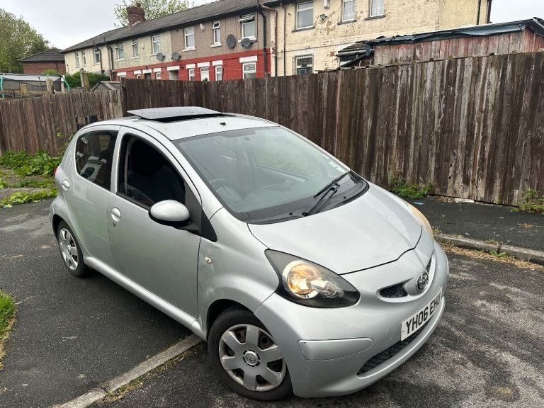 Toyota, AYGO, Hatchback, 2006, Manual, 998 (cc), 5 doors