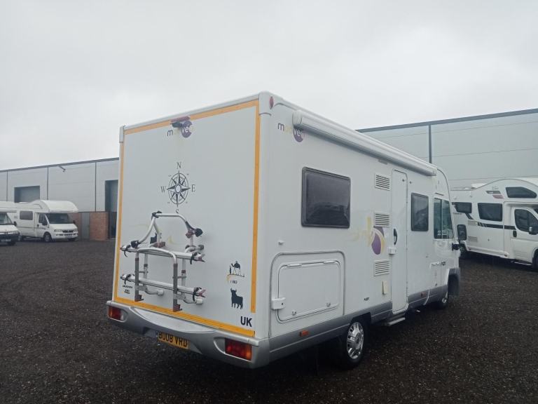 A CLASS PILOTE MOOVEO 6 BERTH 08 PLATE 