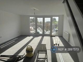 3 bedroom house in Berwick Drive, Milton Keynes, MK3 (3 bed) (#2897573)