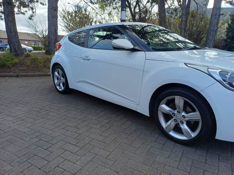 2012 Hyundai Veloster – Sporty Coupe | 3 Month Warranty *Unique Car*
