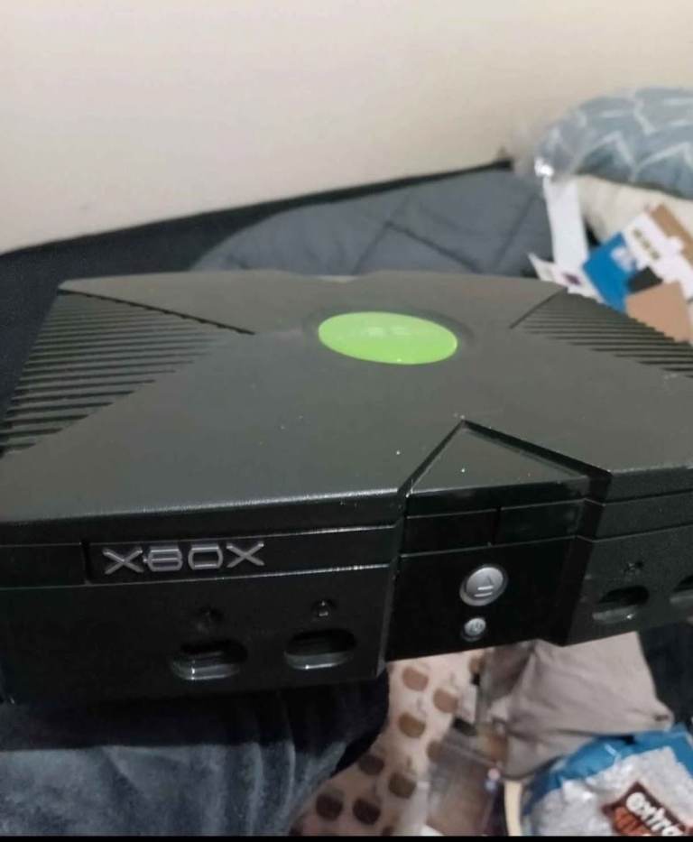 OG Xbox with controller