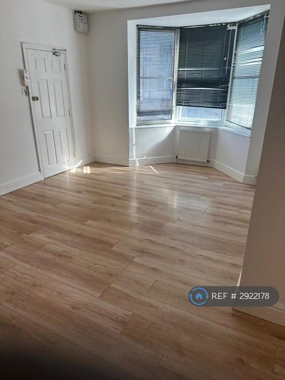 1 bedroom flat in High Street, Newmarket, CB8 (1 bed) (#2922178)