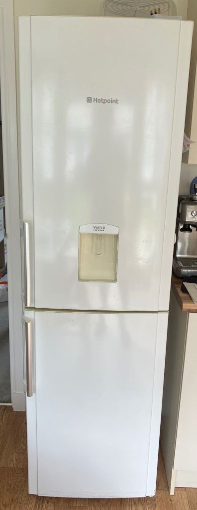 Hotpoint fridge with water dispenser