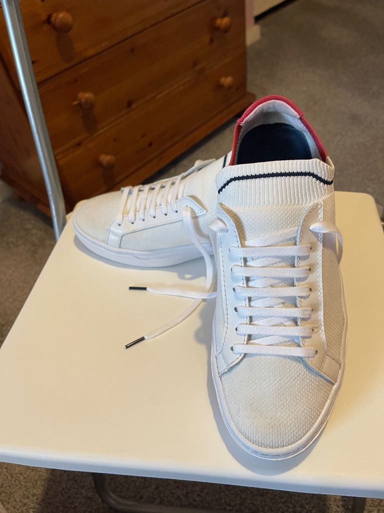 Lacoste La Piquee 120 1 CMA Low Top Lace Up Smart Trainers White/Red Size 8 UK