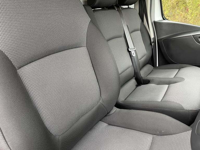 2021 Renault Trafic SL30 ENERGY dCi 120 Business Van PANEL VAN DIESEL Manual