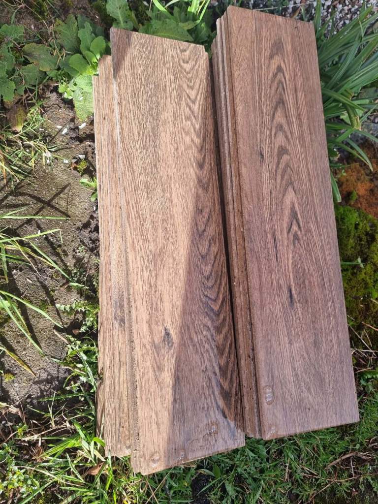 38 x 38 Wood Effect Tiles 