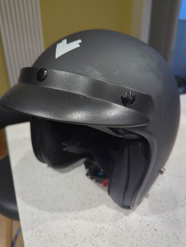 Open face motorbike crash helmet 