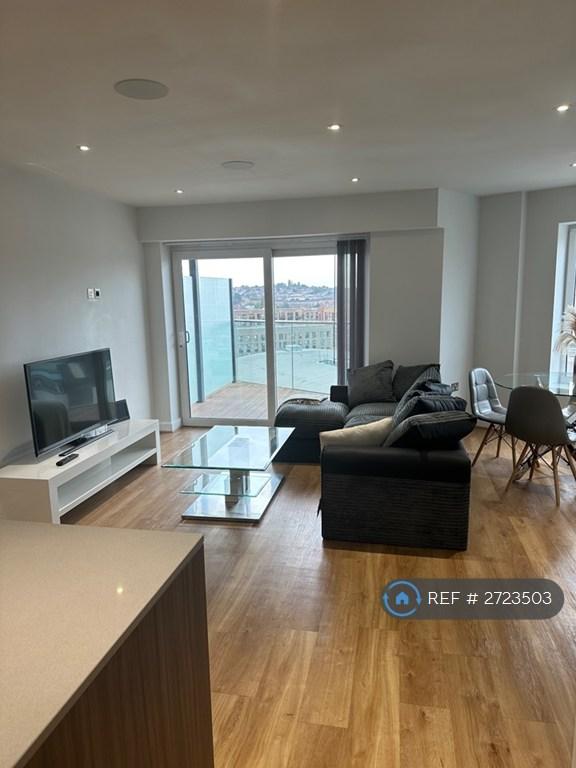 1 bedroom flat in Aerodrome Road, London, NW9 (1 bed) (#2723503)