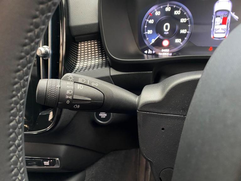 2021 Volvo XC40 2.0 B4 MHEV R-Design Auto Euro 6 (s/s) 5dr ESTATE Petrol/Electric Hybrid Automatic