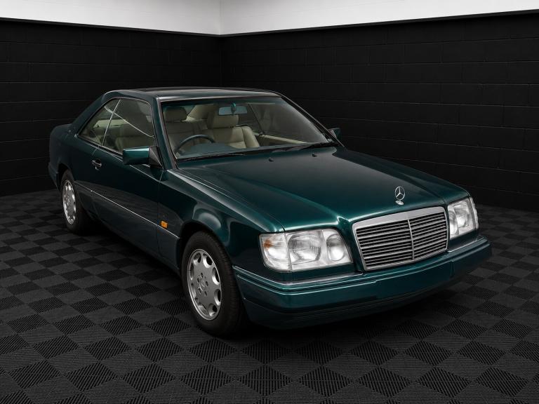 1996 N MERCEDES BENZ E220 COUPE 2.2 PETROL AUTOMATIC GREEN W124
