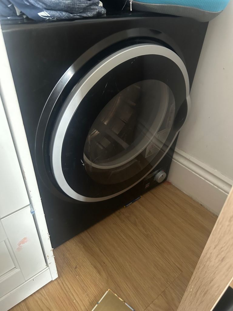 Small tumble dryer 