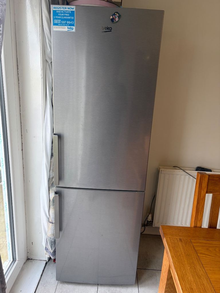 Beko Freestanding Fridge Freezer - Silver, Good Condition