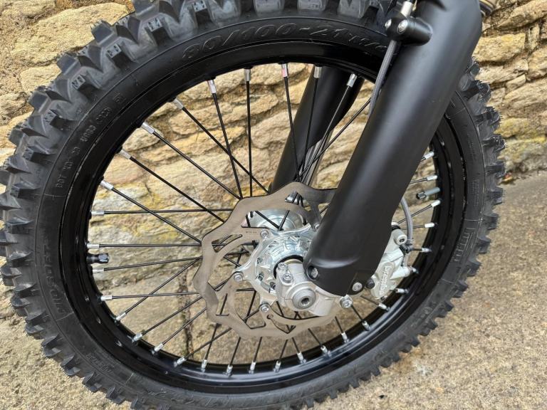 Stark Varg MX 1.2 Motocross Bike 60HP, White, New 2026 Model, In Stock & Ready