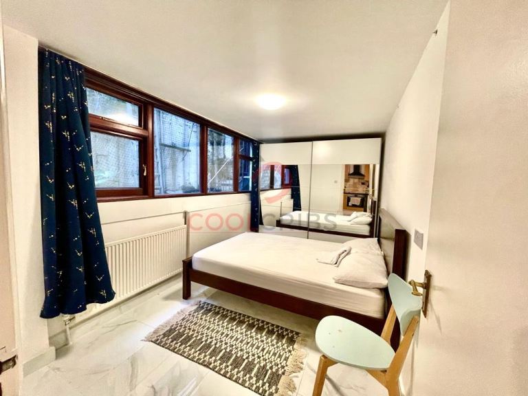 Bright 3 bed apartment in Caledonian Road, Kings Cross, N1 - ref: 2244