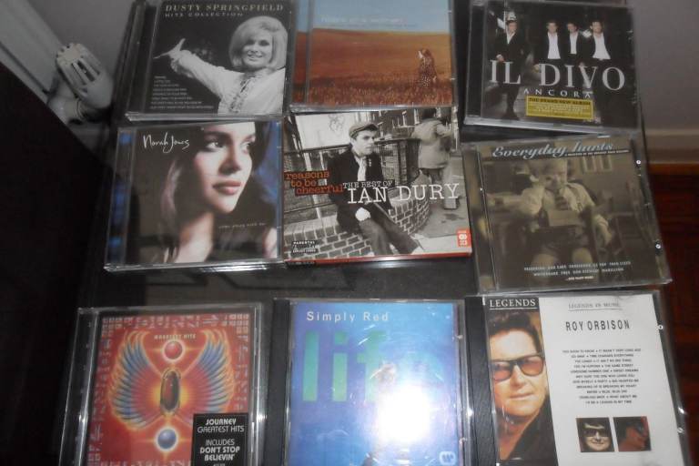 15   cd of various artists good condition