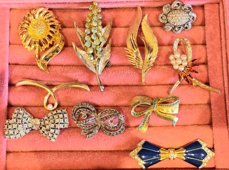 A Beautiful Array of Brooches  - Various Eras - See photos