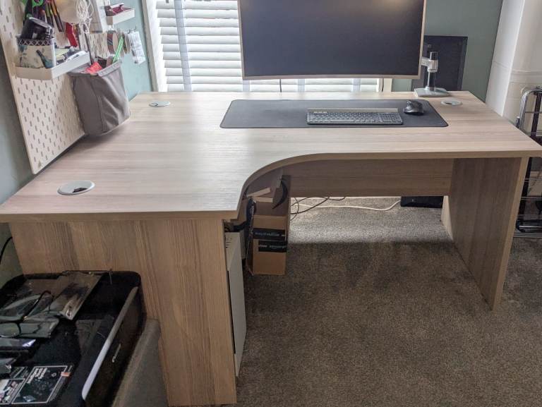 Grey Oak Corner Ergonomic Office Desk Left Hand W1600 x D 1200/800 x H720