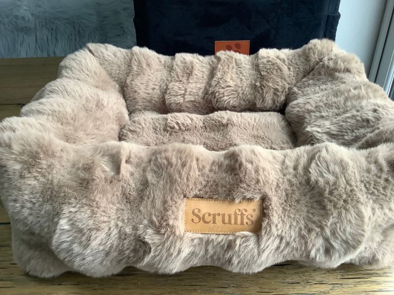 Scruffs lovely soft bed