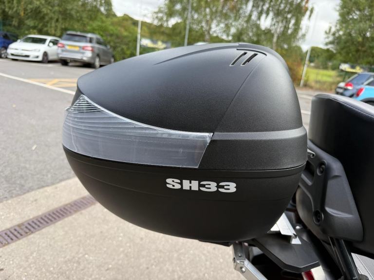 2019 CAN-AM SPYDER F3 S 1330 cc 6 speed semiautomatic trike in liquid titanium