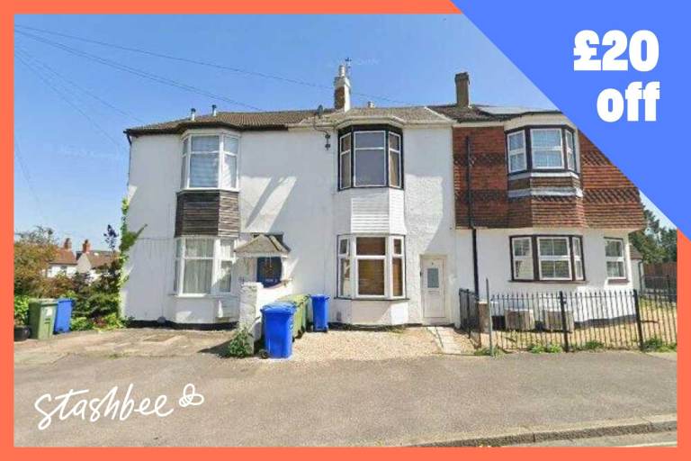 Parking Space to rent in Aldershot (GU12) | Stashbee