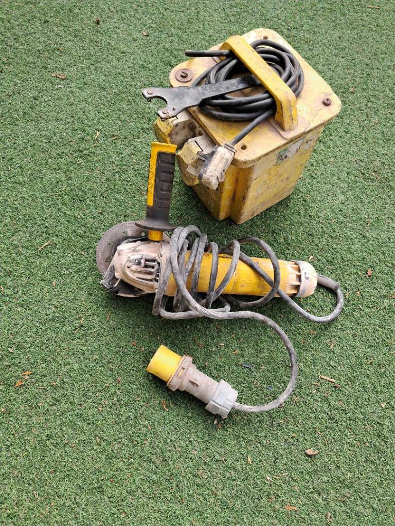 Dewalt Grinder with Transformer plus extensions Bargain– Good Condition