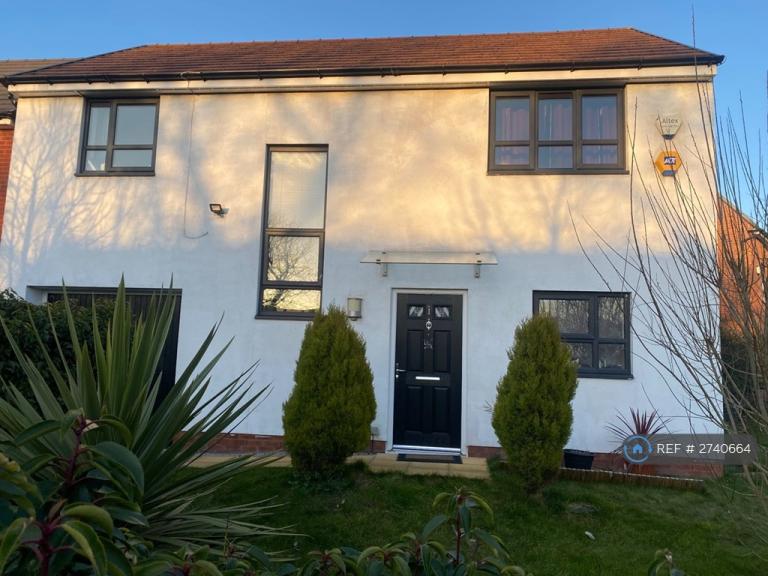 4 bedroom house in Delaney Way, Salford, M7 (4 bed) (#2740664)