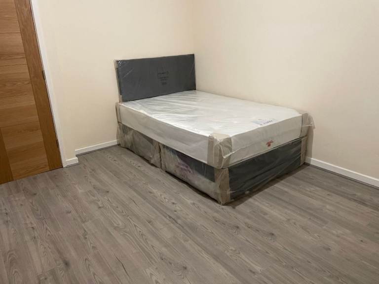 Large Single Room for Rent. 