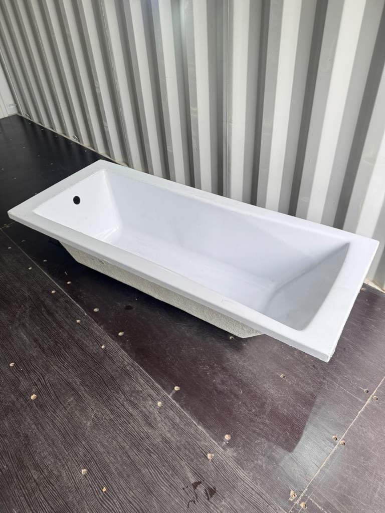 Square Single Ended Bath