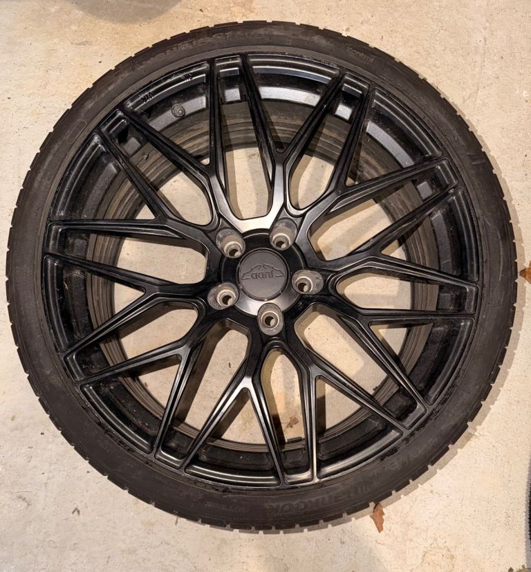 Black alloys 4 x 20” wolfrace
