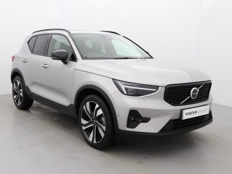 VOLVO XC40 2.0 B4P Ultra Dark 5dr Auto