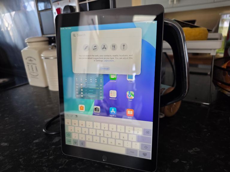 Apple iPad 7th Generation Mint condition