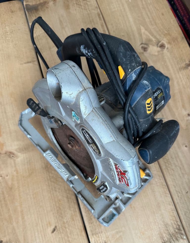 Corded Circular Saw for Wood