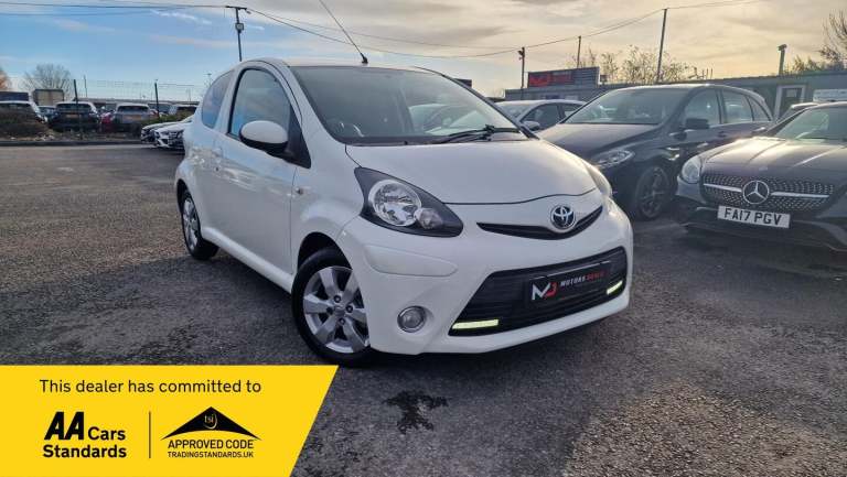  Toyota AYGO 1.0 VVT-i Fire Euro 5 3dr Petrol Manual