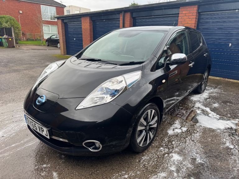 Nissan LEAF lovely small electric car fiesta corsa Honda civic jazz EV