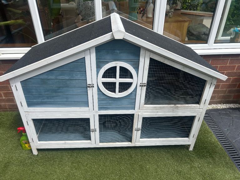 Rabbit/ Guinea Pig Hutch 