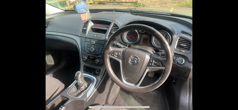 Vauxhall, INSIGNIA, Hatchback, 2009, Manual, 1796 (cc), 5 doors