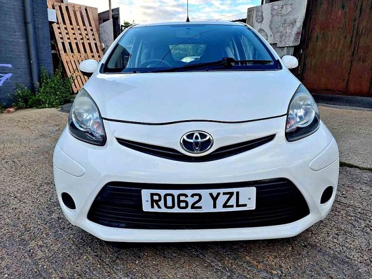 Toyota, AYGO, Hatchback, 2012, Manual, FIRE 1.0 VVT-i 5 DOOR