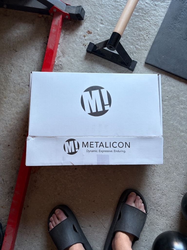 Metalicon Kardo Twin Monitor Arm – Brand New, Black