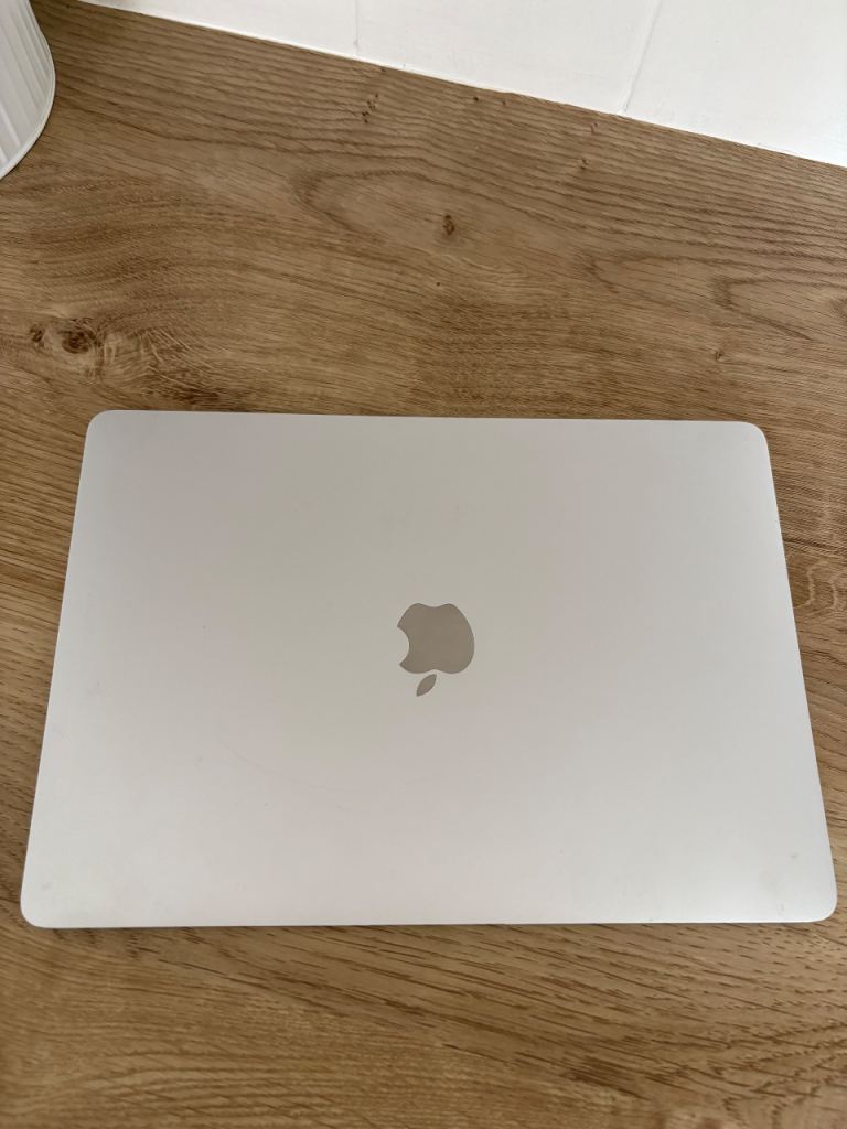 MacBook Pro 2.3 ghZ dual core intel core I5