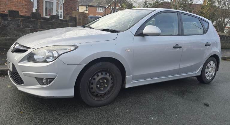 Hyundai i30 1.4 5dr Ford nissan toyota Vauxhall Volkswagen renault peugeot skoda suzuki honda 