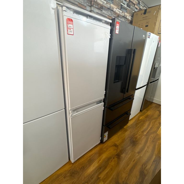 😋NEW😋RRP £499!! Beko 50/50 Integrated Fridge Freezer - BCFD4V50