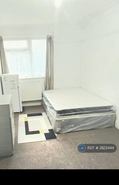 1 bedroom in Uxbridge Road, Hayes, UB4 (#2823444)