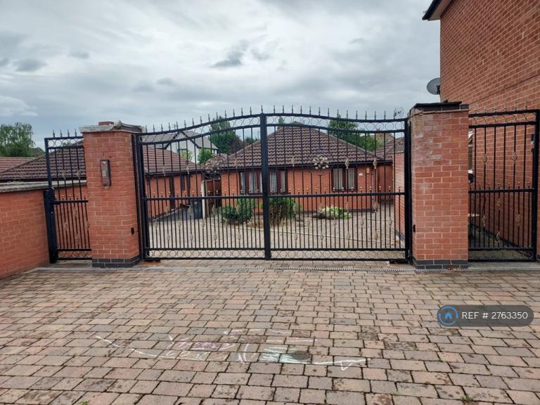 3 bedroom house in Kays Meadow, Beeston, Nottingham, NG9 (3 bed) (#2763350)