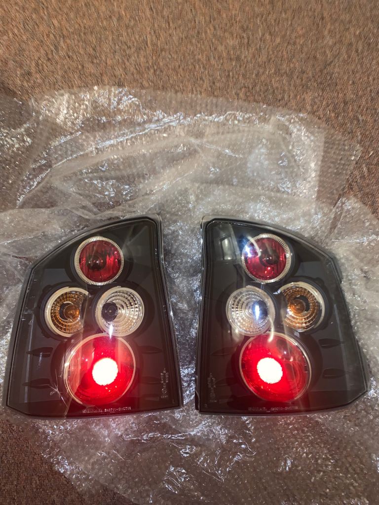 Black Rear Vauxhall/Opel Vectra C Angel Lights 