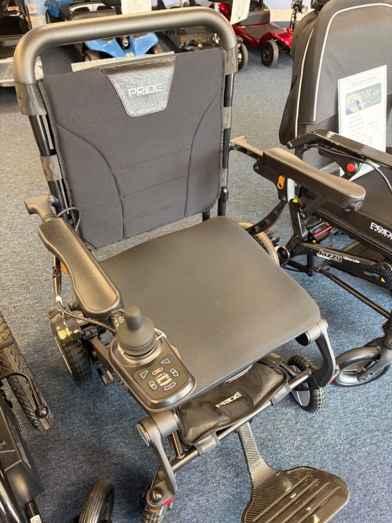 Pride Jazzy Carbon Injection Powerchair