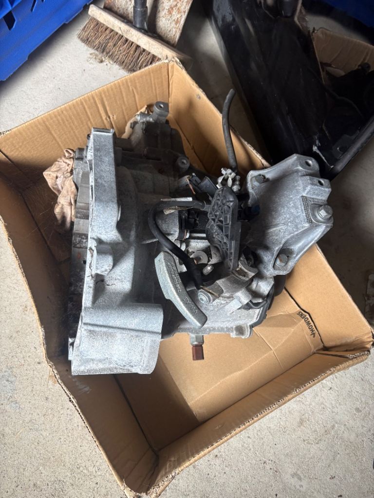 Polo gear box 