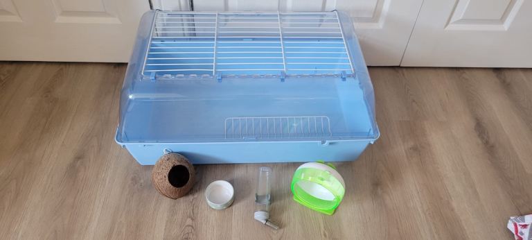 Large 70 x 46 cm hamster gerbil cage small animal tank vgc with wheel, bowl and house, bottle