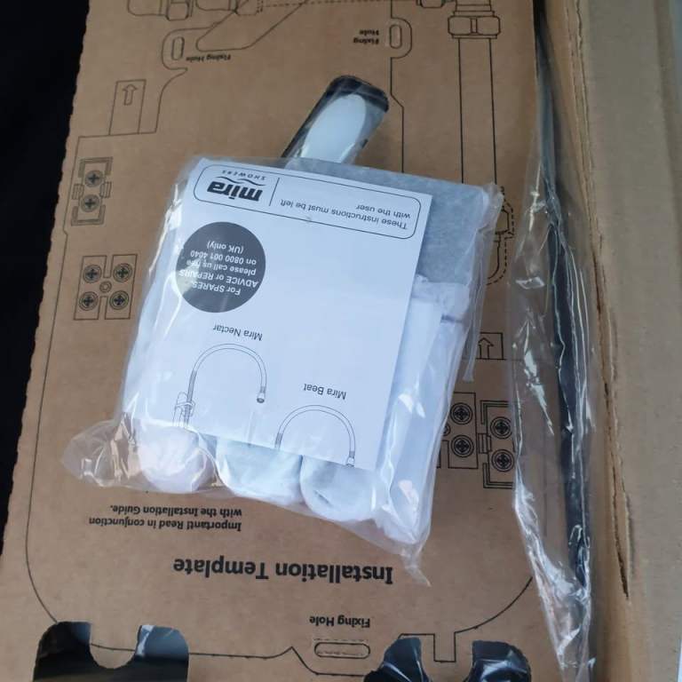 Totally Brand New Mira Sprint Gloss White Manual Electric Shower, 10.8kW Head Bath