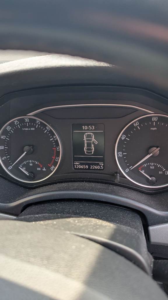 Skoda, OCTAVIA, Hatchback, 2011, Manual, 1968 (cc), 5 doors