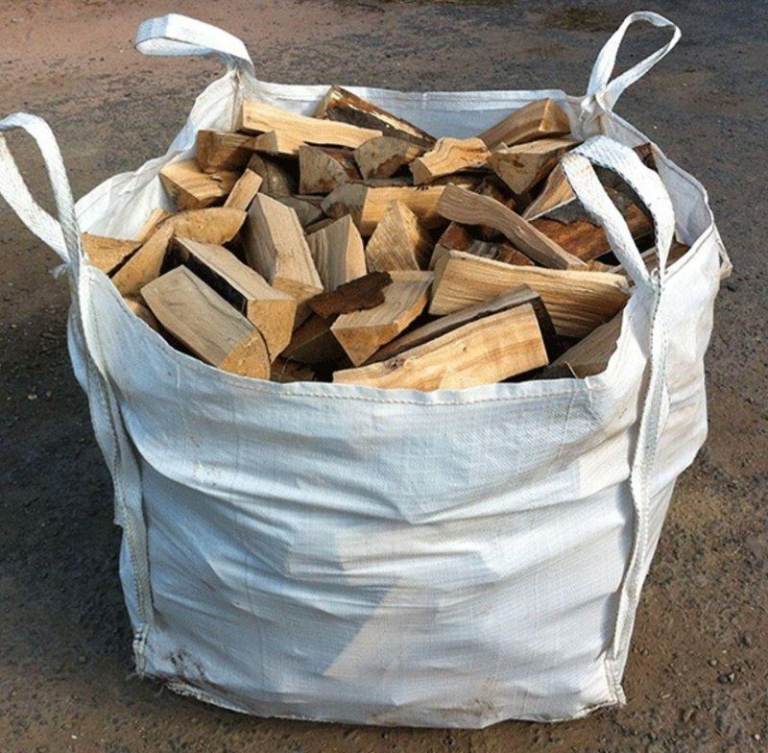 1ton builders bags of seasoned hardwood logs with free delivery 